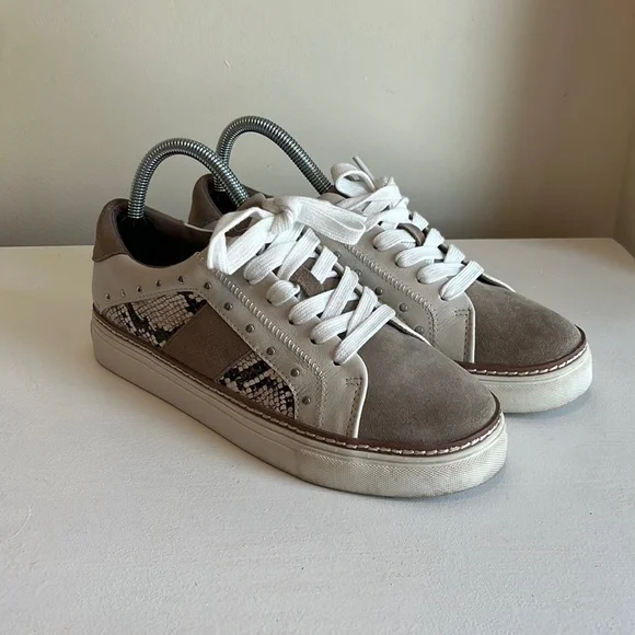 Crown Vintage Kalinda Snakeskin Suede Studded Fashion Sneaker Size 7 - Picture 3 of 12